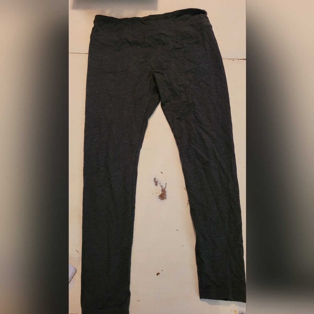 LG gray leggings